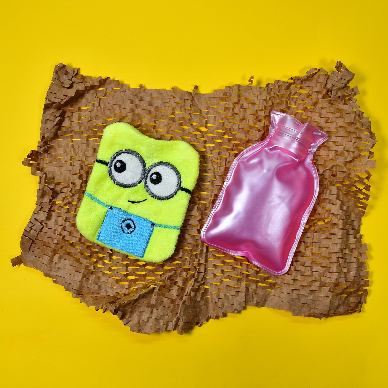 6507 2eye Minions Small Hot Water Bag With Cover For Pain Relief Neck Shoulder Pain And Hand Feet Warmer Menstrual Cramps.