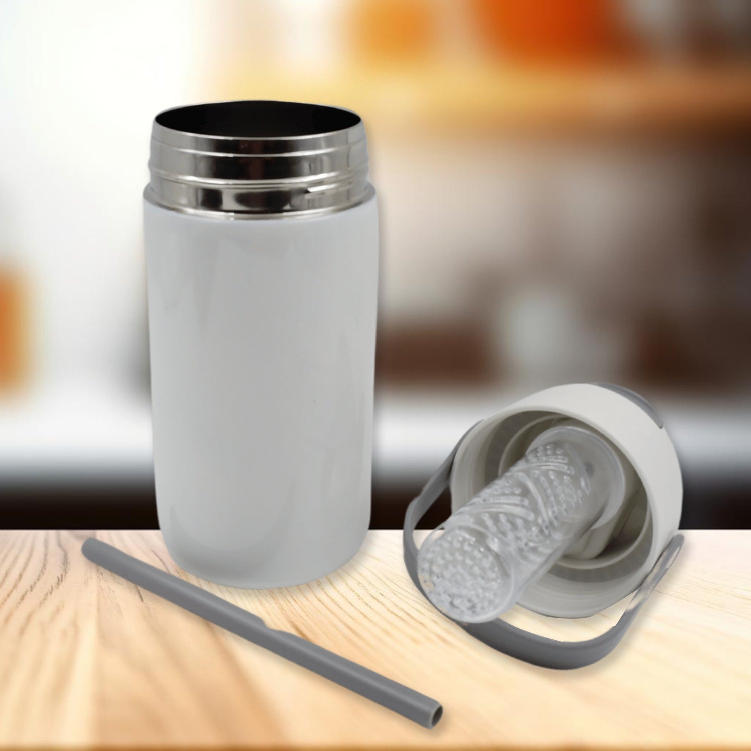 Stainless Steel Mug  Bottle Vacuum Insulated Cup With Handle Small Cup  Straw (650 Ml)